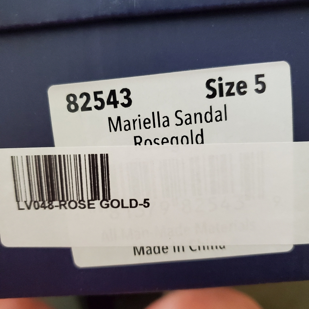 Sandals - Picture 4 of 4